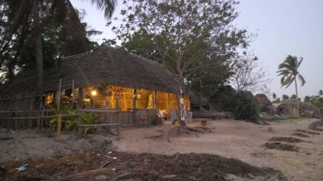 Pangani Ushongo Beach Bandas מראה חיצוני תמונה
